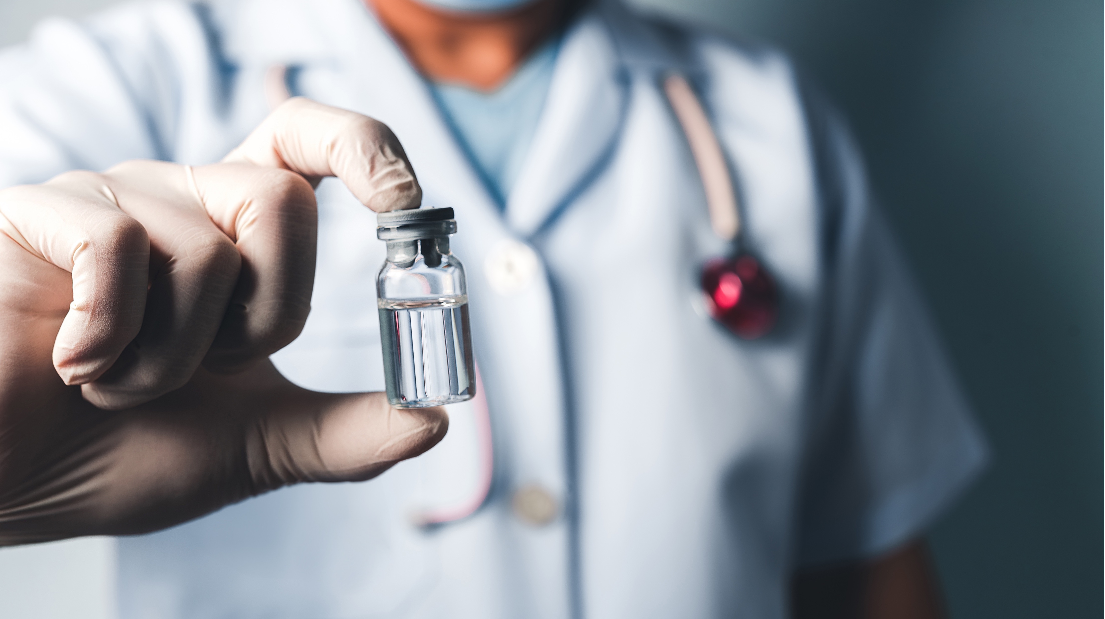 FDA aprueba biocomparables intercambiables de denosumab